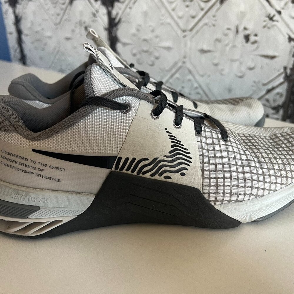 Nike Metcon Men's Size 11.5 Athletic Sneakers Gym Shoes – Gray